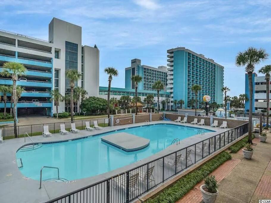 Pool Front & Across From Beach Myrtle Beach Exterior photo